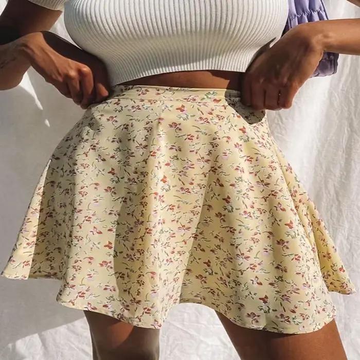 Mini jupe plissée à imprimé floral pour femmes, style bohème, taille haute, courte, sexy, à volants, pour la plage, nouvelle collection été 2024
