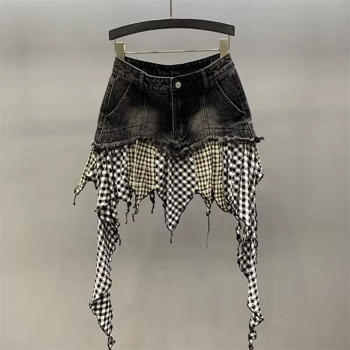 Mode irrégulière Plaid Patchwork Denim jupes pour les femmes enveloppé hanche Niche conception Mini jupe femme à la mode nouveau