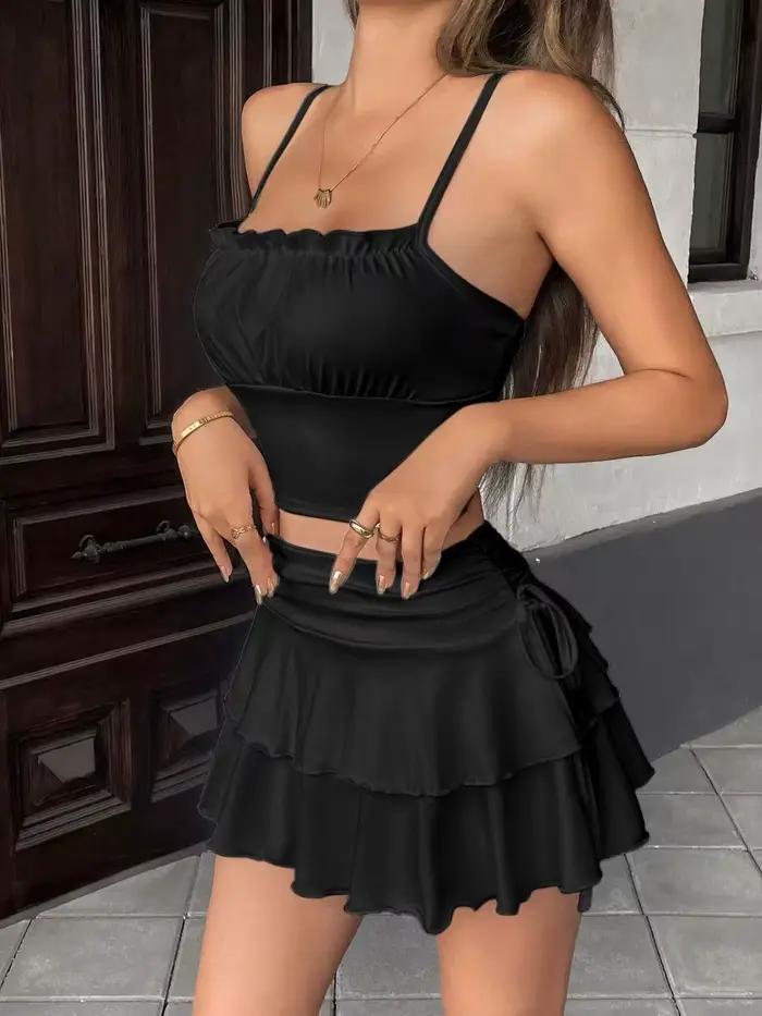 Jupe mini évasée unie à taille haute avec cordon de serrage et détail plissé, idéale pour les tenues de fête, de plage et de vacances d'été