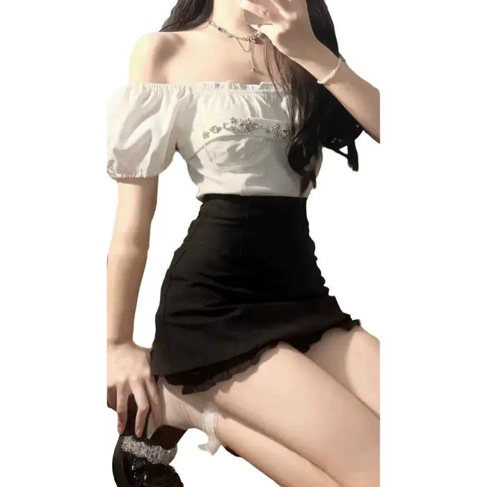 Jupe mini noire taille haute coupe trapèze pour femme
