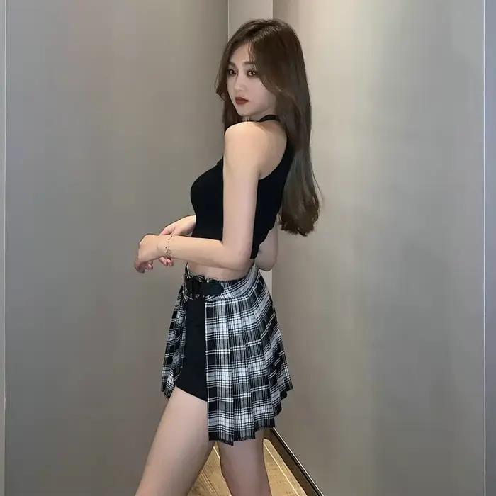 Jupes plissées rouges Streatwear plaid bouton latéral jupe femmes décontracté Mini