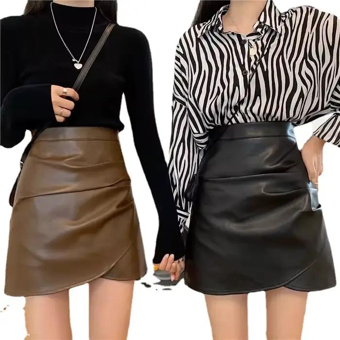 Jupe courte en cuir pour femme taille haute anti-transparence grande taille froissée asymétrique coupe trapèze nouvelle collection automne 2026
