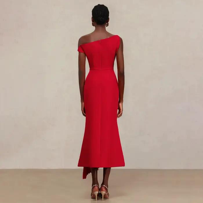 Robe mi-longue plissée rouge à une épaule pour femmes, coupe cintrée, robe de soirée formelle, de Cocktail, à la mode, ourlet asymétrique, 2026