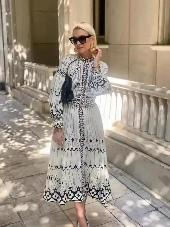 Robe longue élégante rétro à col montant pour femme