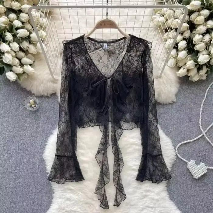 Cardigan court en dentelle pour femmes avec volants et cravate sur le devant style sexy et club été junior ajustement mince composition polyester motifs floraux manche évasée occaions estivales sorties entre amies