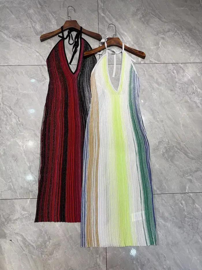 Robe longue tricotée moulante sans manches à col halter et décolleté en V, à rayures et sequins, dos nu, pour femme, rouge ou verte