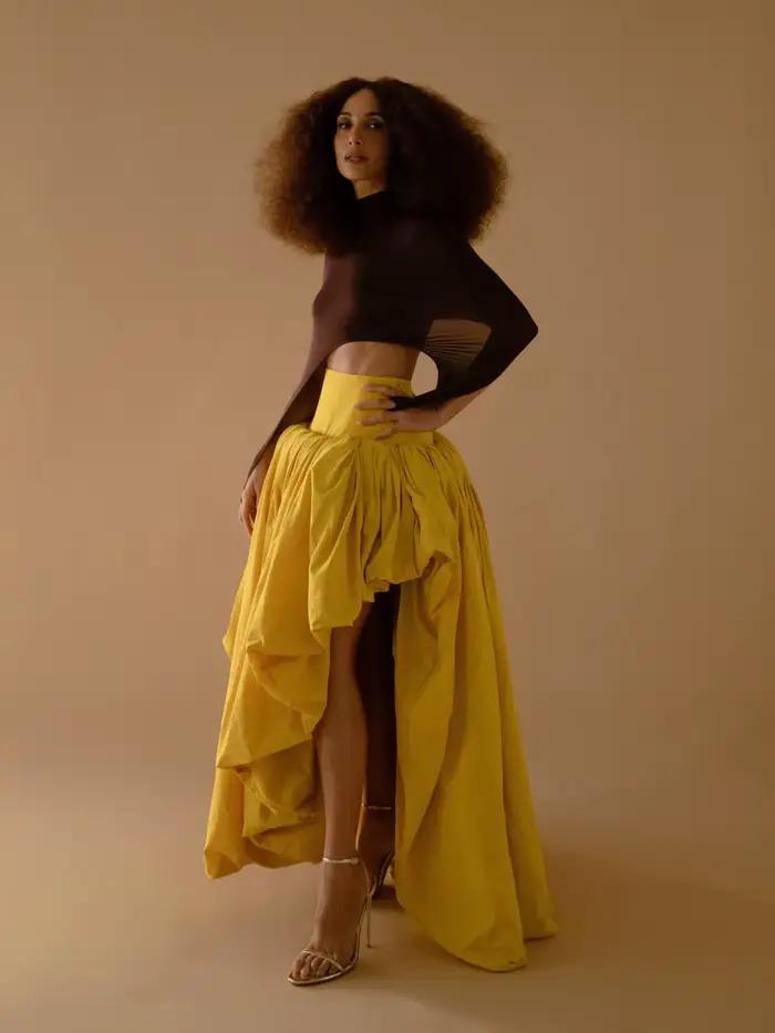 Jupe plissée asymétrique jaune taille haute pour femme