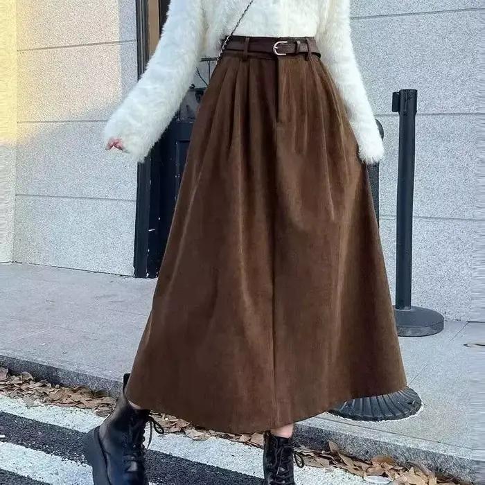 Jupe courte trapèze rétro en velours côtelé pour femme