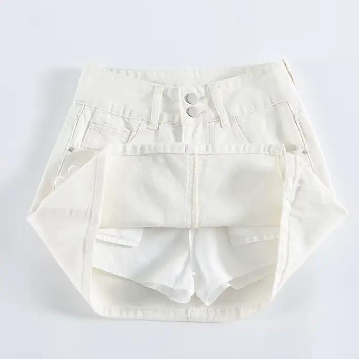 Jupe-short en jean blanc pour femme, taille haute, double boutonnage, mini-jupe ornée de fleurs 3D et perles, avec short de sécurité intégré, coupe trapèze, pour l'été sorties nocturnes