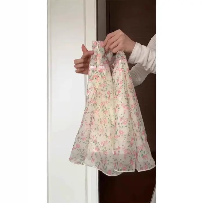 Jupe florale rose douce et élégante pour femme