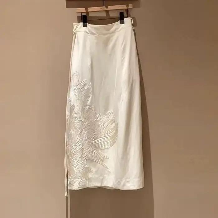 Printemps automne 2025 la nouvelle jupe haut de gamme de style chinois pour femmes belle jupe pendentif taille haute femme