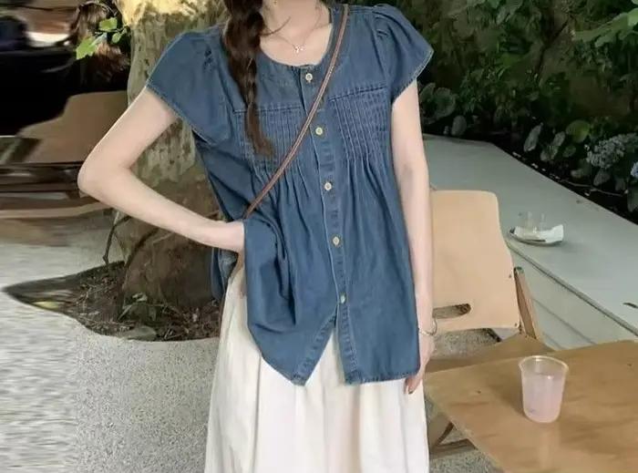 Chemise en jean pour femme, nouvelle collection été 2026, col rond, fine, ample, décontractée, polyvalente, plissée, à manches courtes
