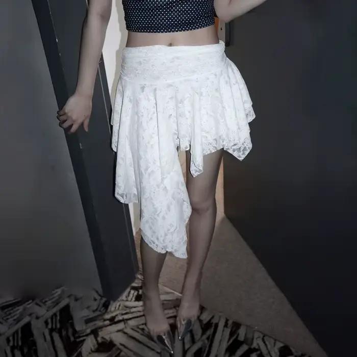 Jupe décontractée polyvalente en dentelle irrégulière au design au crochet motif rose superposé