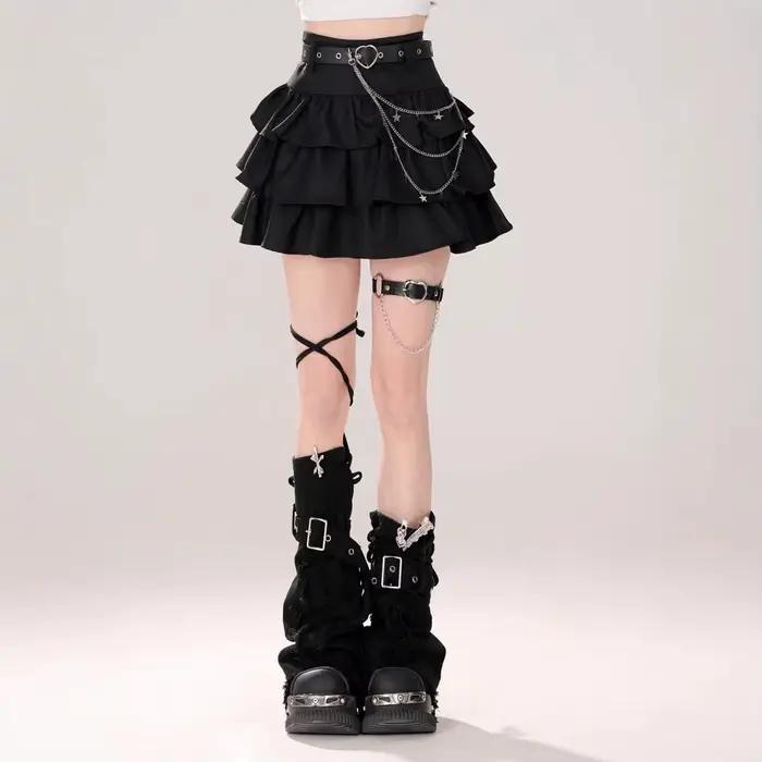 Jupe courte noire en jean à volants pour femme