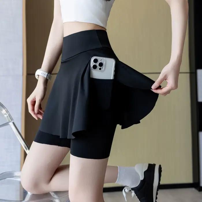 Jupe courte athlétique pour femme qui couvre les hanches et vous fait paraître plus mince