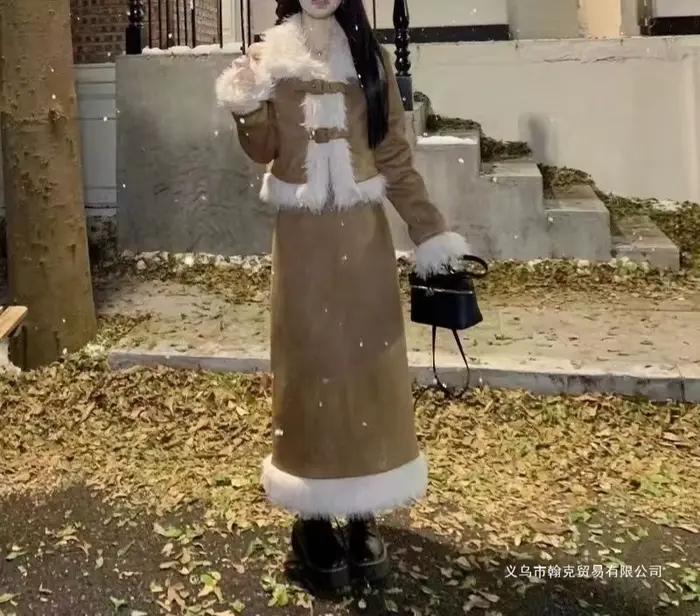 Manteau kaki avec jupe de costume en coton pour femme