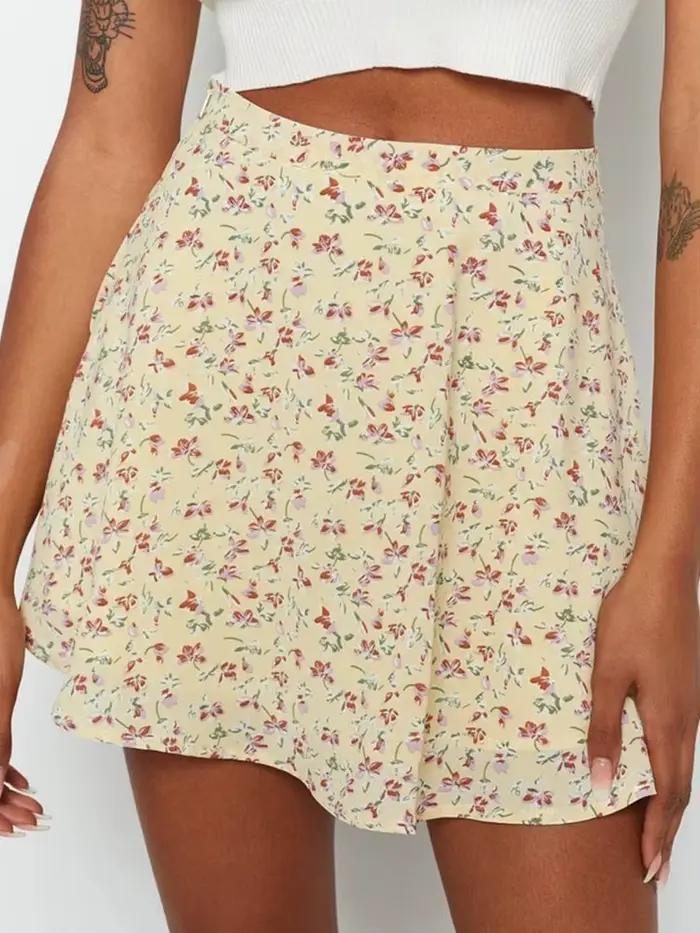 Mini jupe plissée à imprimé floral pour femmes, style bohème, taille haute, courte, sexy, à volants, pour la plage, nouvelle collection été 2024