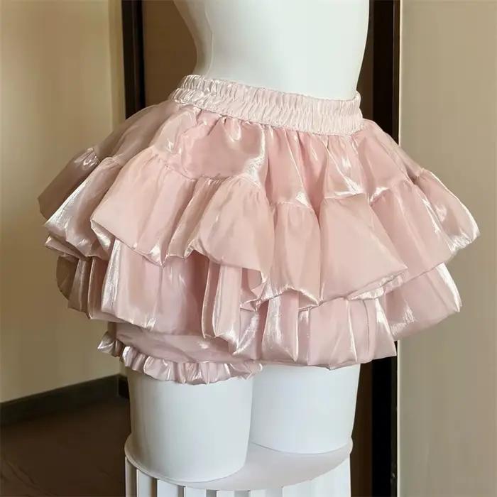 Jupe courte décontractée en satin doux à taille élastique pour femme, jupe d'été chic blanche à volants superposés, jupe de princesse élégante et tendance pour femme occassions spéciales