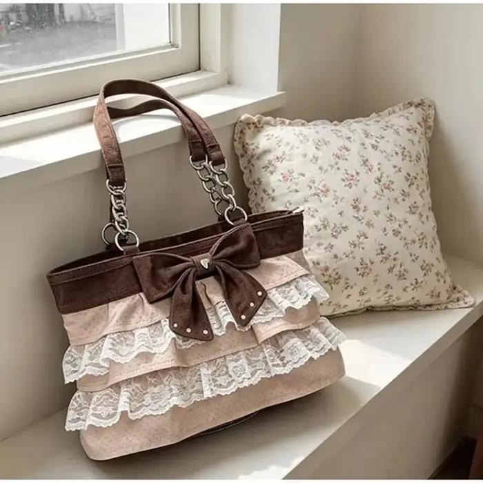 Jupe plissée tendance avec nœuds décoratifs sur le bas