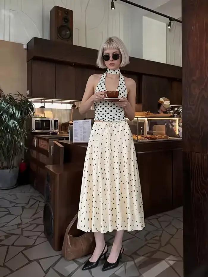 Jupe évasée à volants style français à pois blancs pour femme, taille haute avec cordon de serrage, coupe fluide en A, idéale pour l'été, les vacances, la plage ou le quotidien
