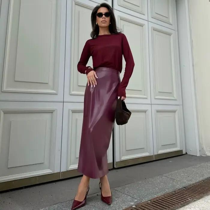 ZAROY – Jupe mi-longue en cuir bordeaux pour femmes