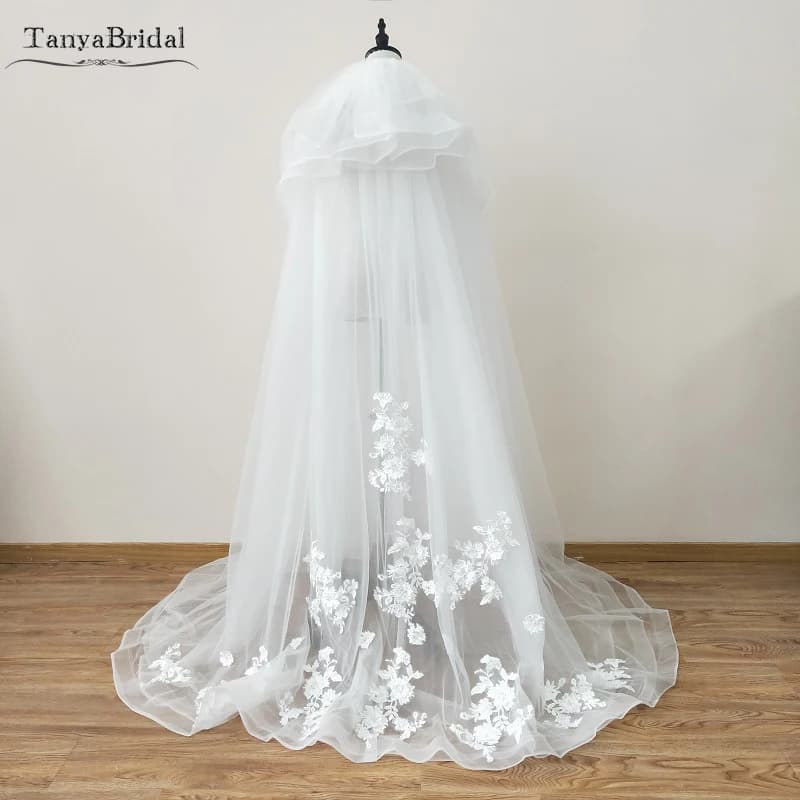 Cape de mariage élégante, longue Cape avec des appliques en dentelle, couches de Tulle, boléro et Sh