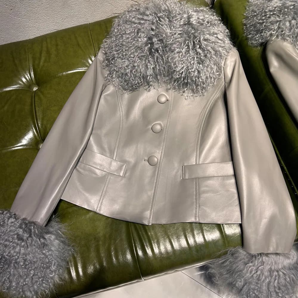 Vestes en fourrure marron foncé pour femmes, veste en cuir avec fourrure de Mongolie, veste courte a