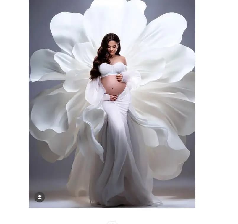 Robe de grossesse élégante blanche en deux pièces, haut et jupe, robe de soirée pour femmes enceinte