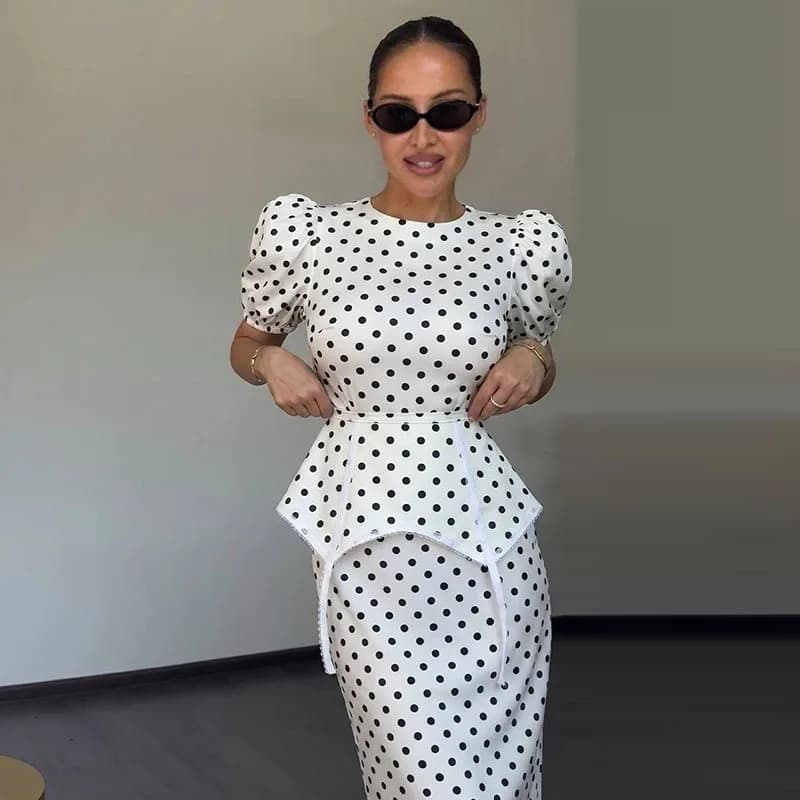 Ensemble deux pièces pour femme : Robe midi rétro élégante à pois avec haut à manches bouffantes et