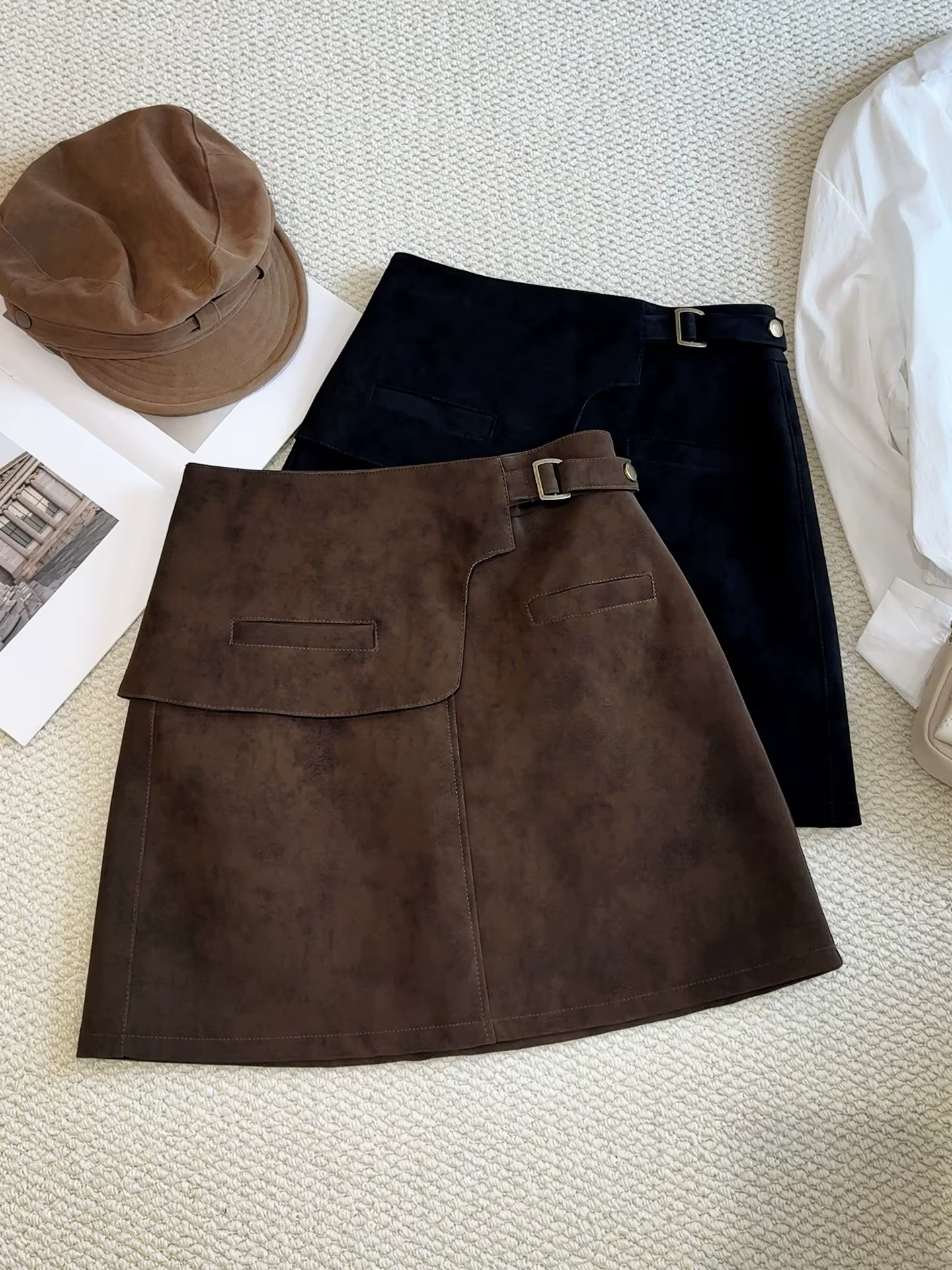 Mini-jupe trapèze taille haute en daim couleur café avec ourlet irrégulier pour femme – Jupe courte