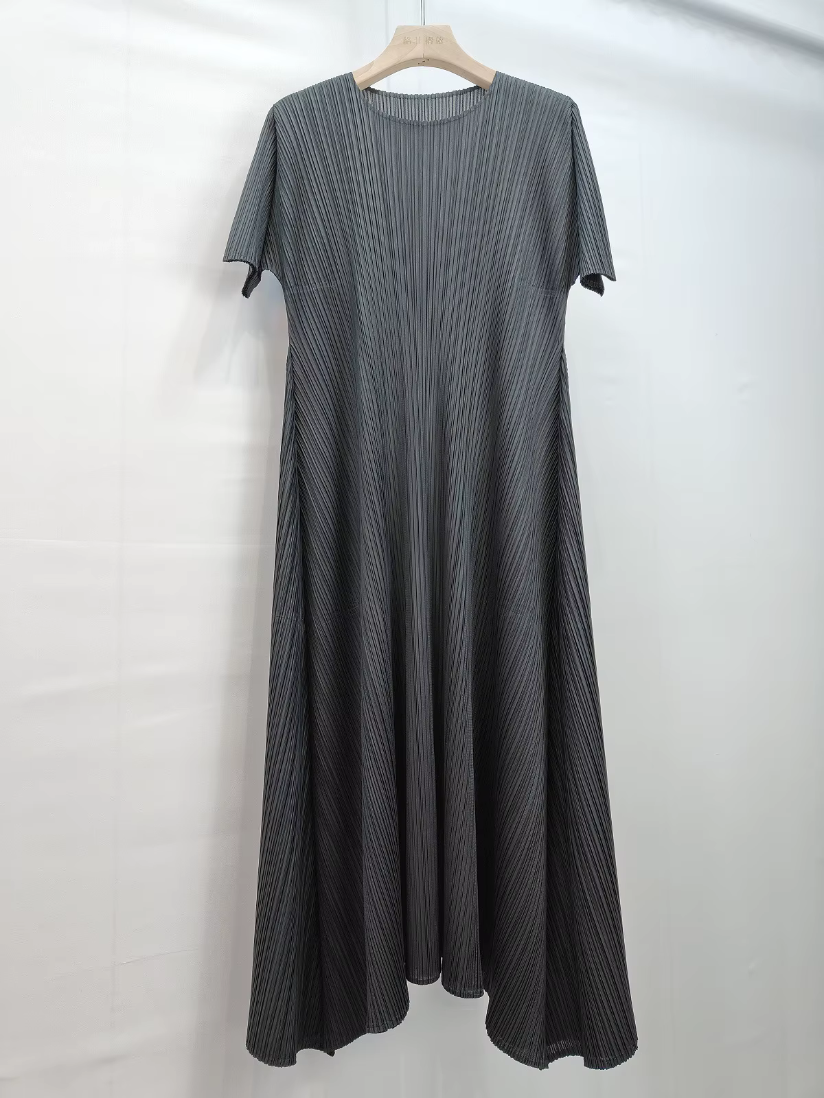 LANMREM 2025 nouveau col rond manches courtes ourlet irrégulier robe plissée Chic ample élastique mi