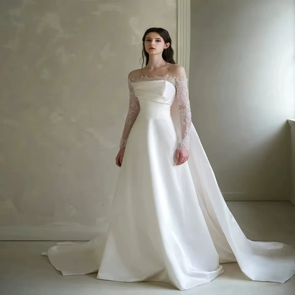 Robes de mariée personnalisées à col bateau simple, coupe trapèze avec découpes, pour femmes, collec