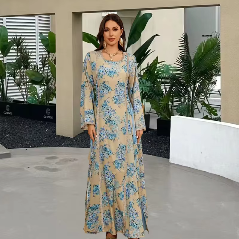 Robe longue à manches longues à imprimé floral bleu avec col carré et poignets de style ethnique, en