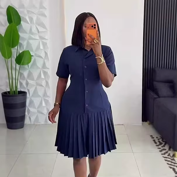 Robe mi-longue pour femme, coupe trapèze, style Y2K streetwear, col rabattu, manches courtes, élégan