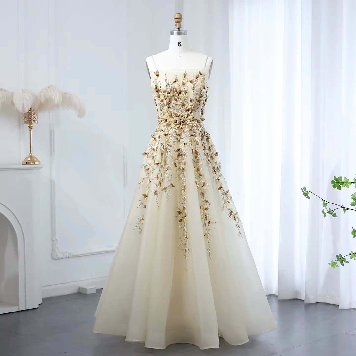 Robe de soirée élégante beige Sharon Said avec broderie florale 3D, coupe trapèze, style arabe de lu