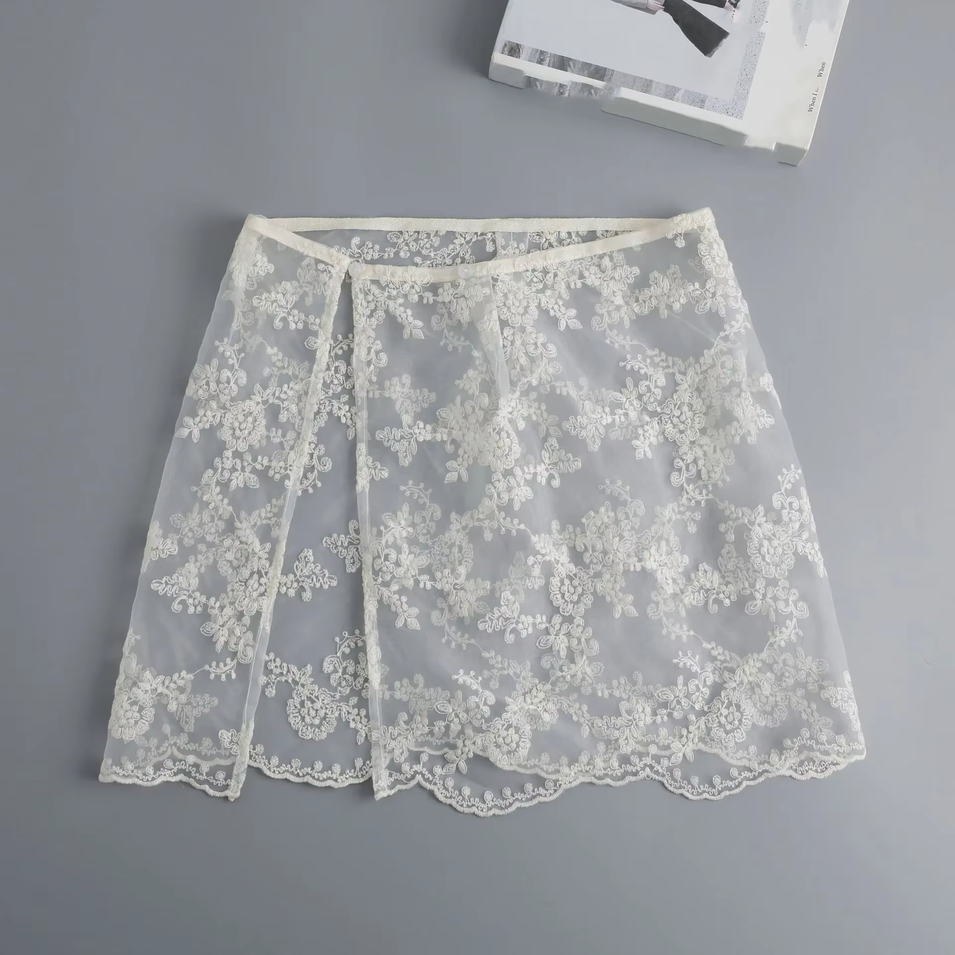 Jupe mi-longue brodée superposée pour femme, effet amincissant, jumelée avec sweat-shirt et jupe de 