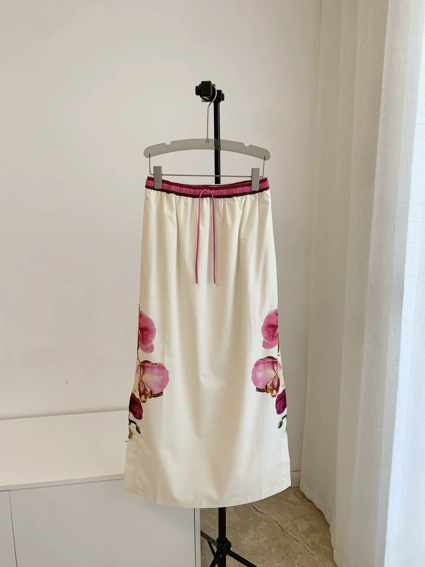 Ensemble mode femme en mélange coton et lin : haut à manches courtes décontracté + jupe mi-longue à