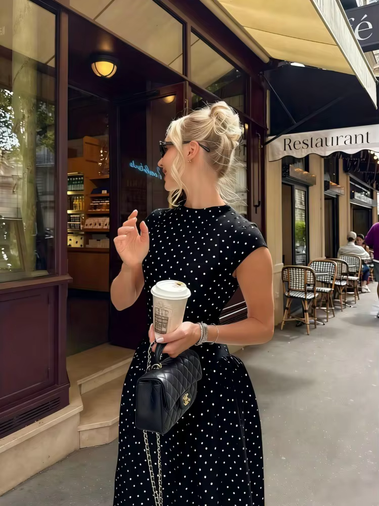 Robe longue blanche à pois 2026 – Nouvelle collection été sexy taille haute imprimé rétro sans manch