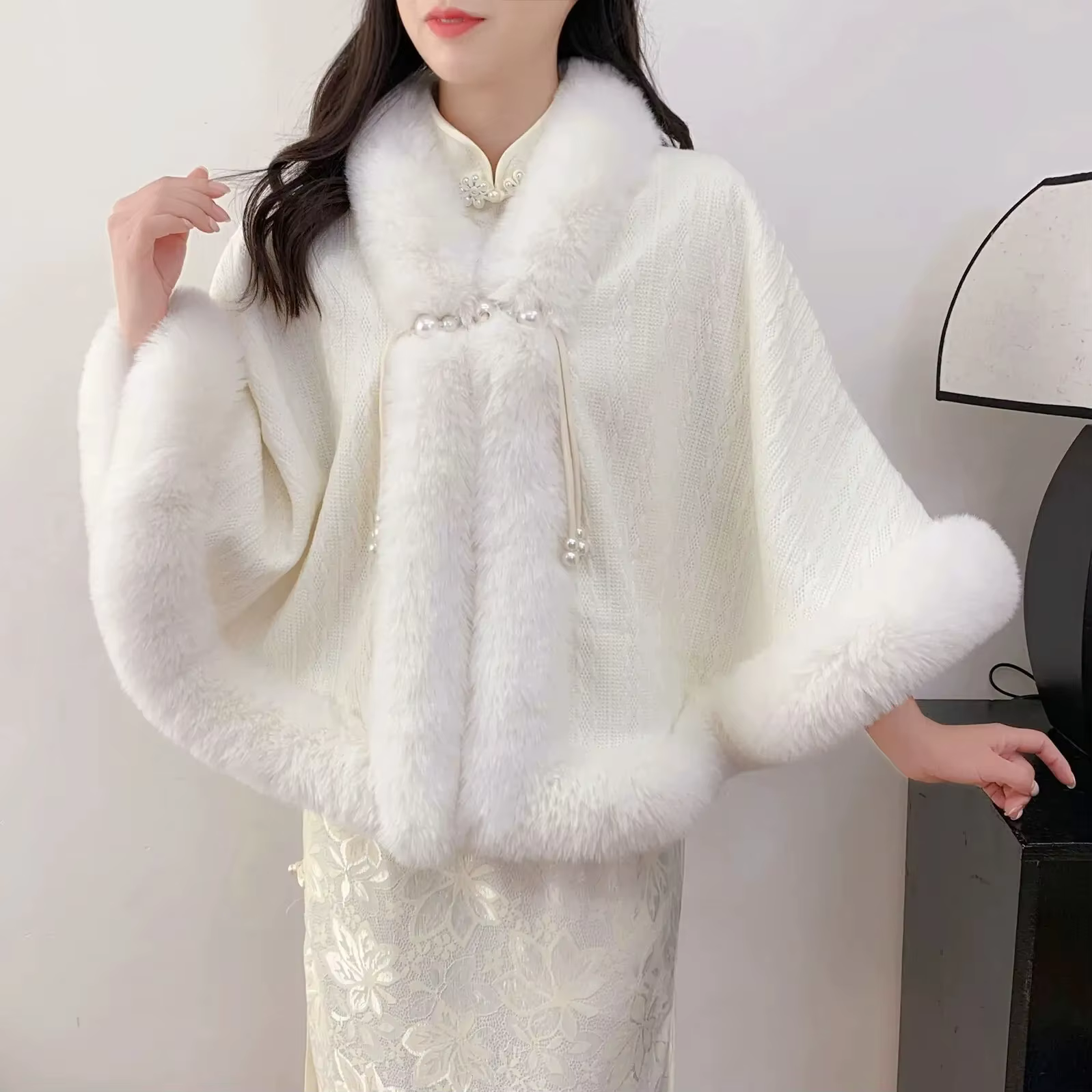 Poncho Cape châle femme automne hiver court imprimé peluche épaissi Imitation lapin col de fourrure