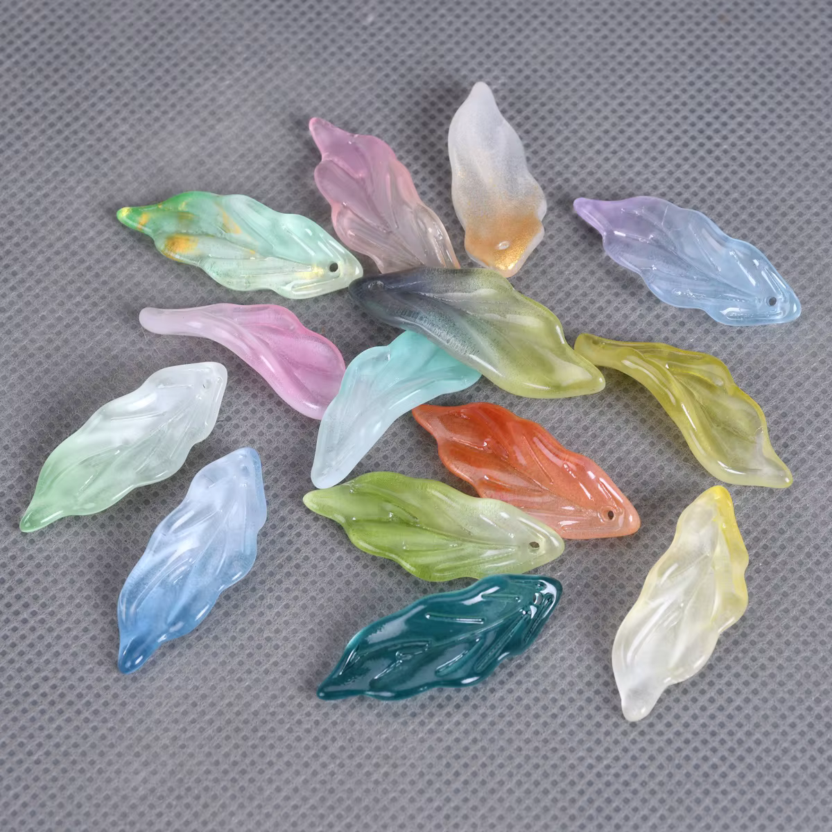 10 pièces de pendentifs en verre de cristal soufflé à la main, forme de feuille longue, 34x12mm, pou