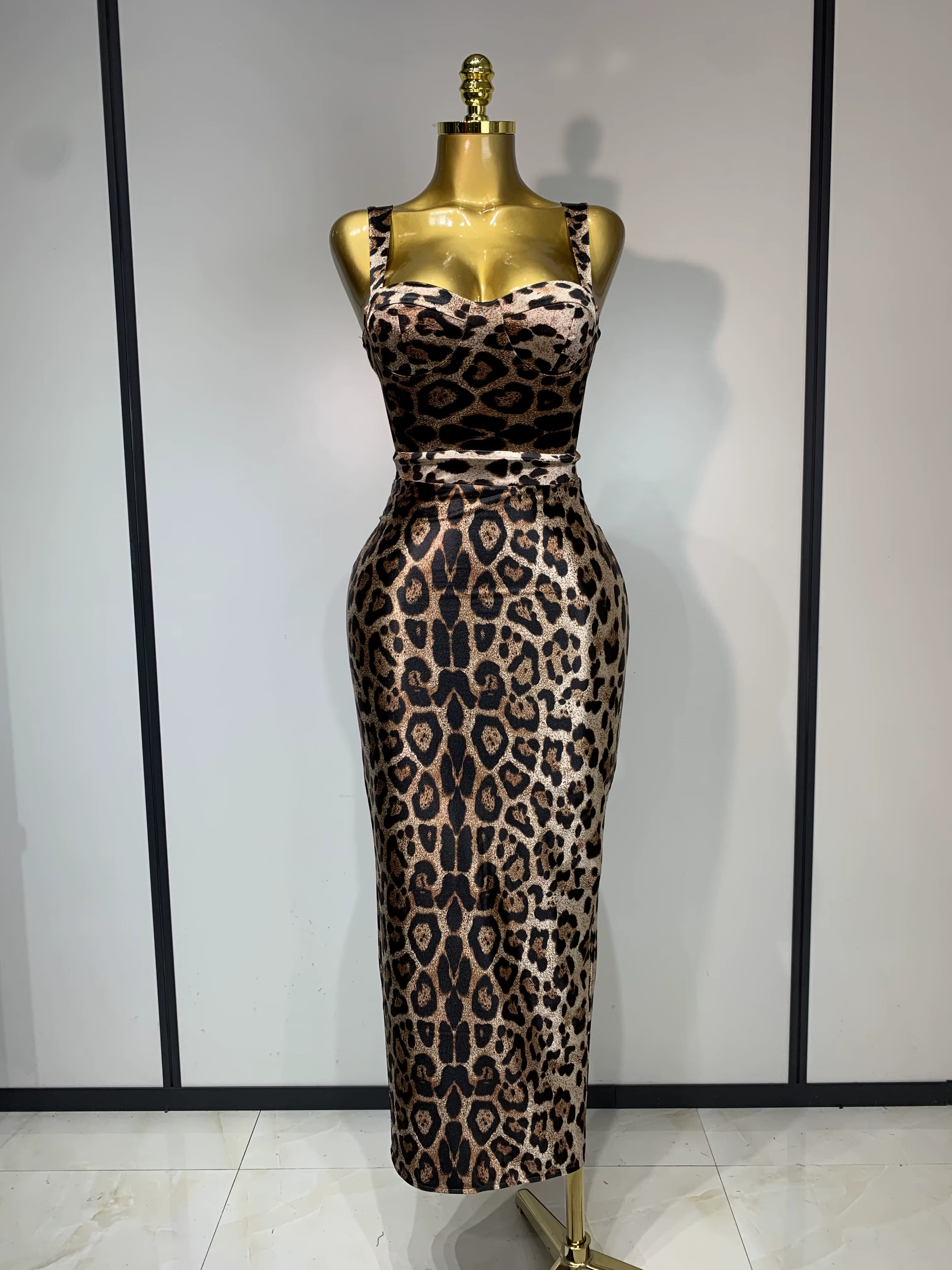 Robe longue maxi sexy léopard pour femme, élégante et luxueuse, idéale pour anniversaire, célébrité,