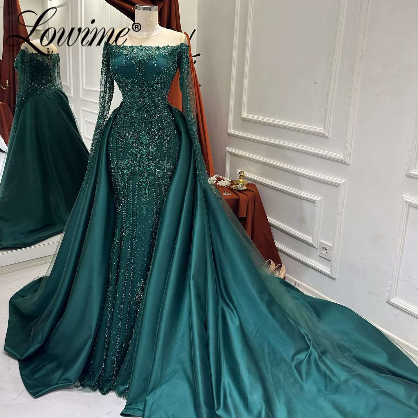 Robe de bal sur mesure deux pièces vert émeraude à manches longues, style Dubaï, avec jupon en satin