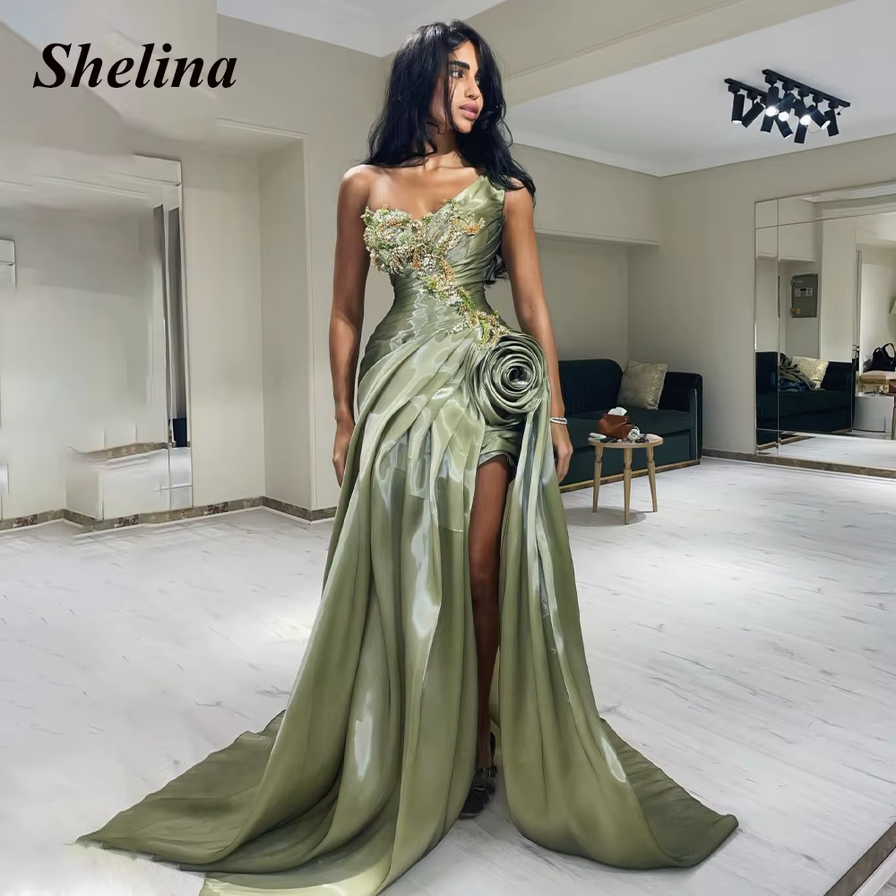 Robe de soirée glamour Shelina à fente haute, asymétrique, plissée, sans manches, en satin, froncée,