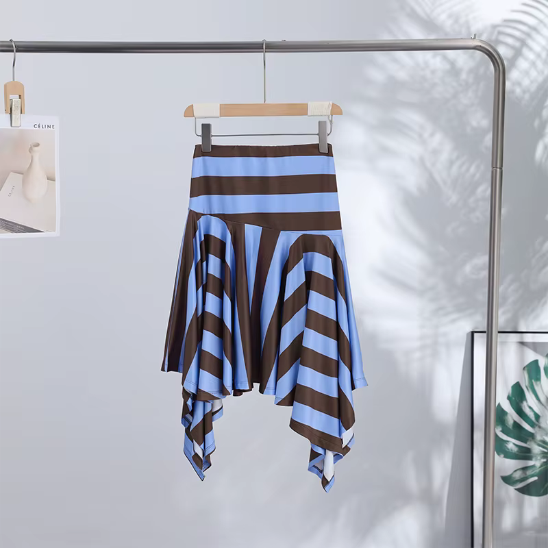 Jupe midi rayée taille basse asymétrique plissée pour femme, nouvelle collection été 2026, style déc