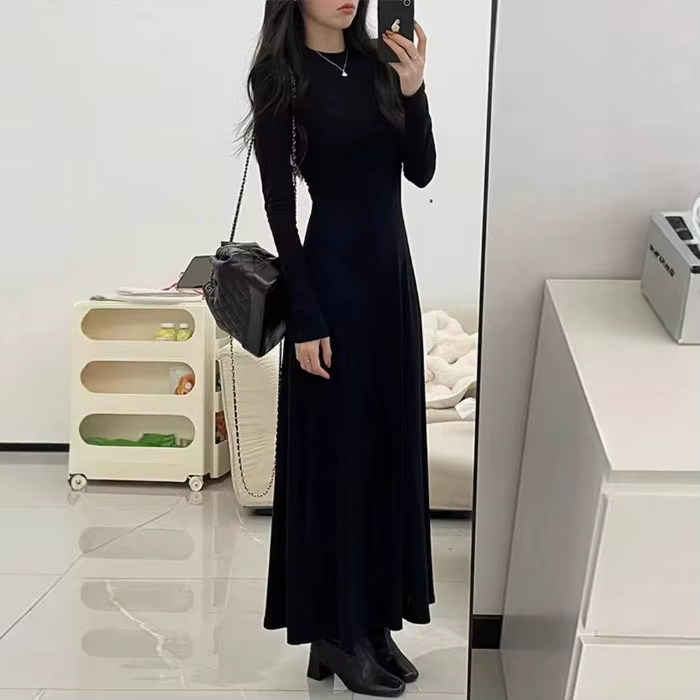 Robe longue noire élégante Hebe Style à manches longues, amincissante, nouvelle collection automne 2