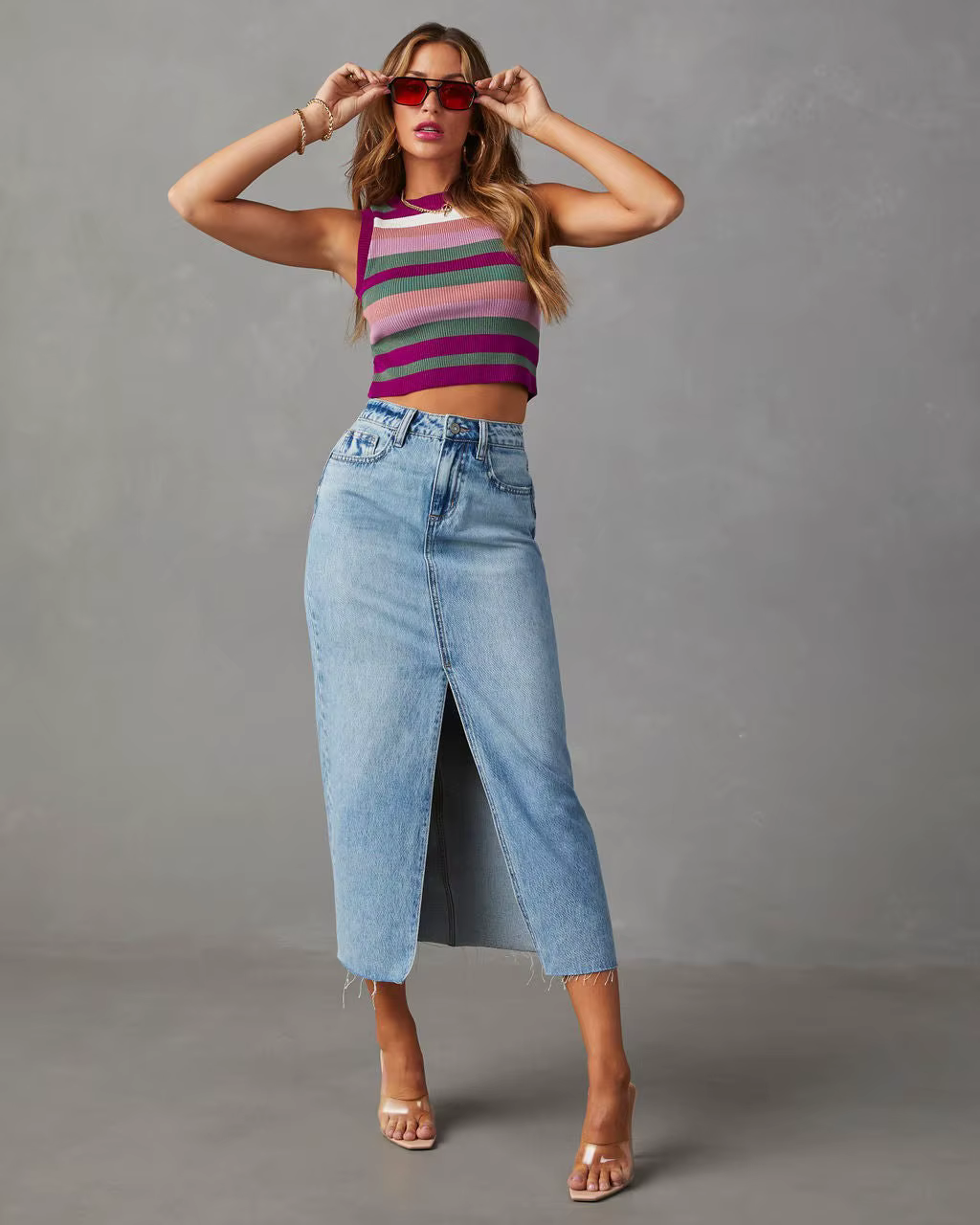 Jupe en jean moulante fendue coupe trapèze style Spice Girl sexy Printemps/Été 2026