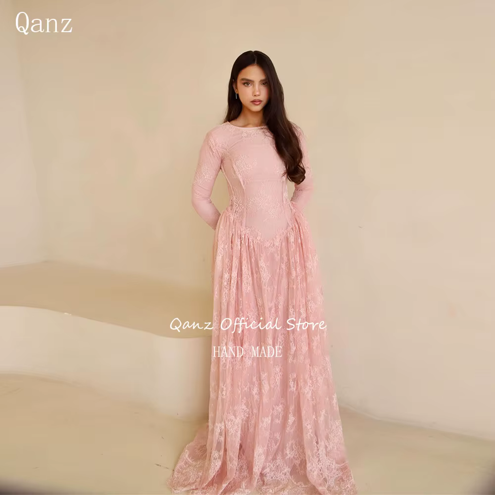 Qanz – Robe de soirée en dentelle charmante, manches longues, col rond, rose blush, tenue de fête de