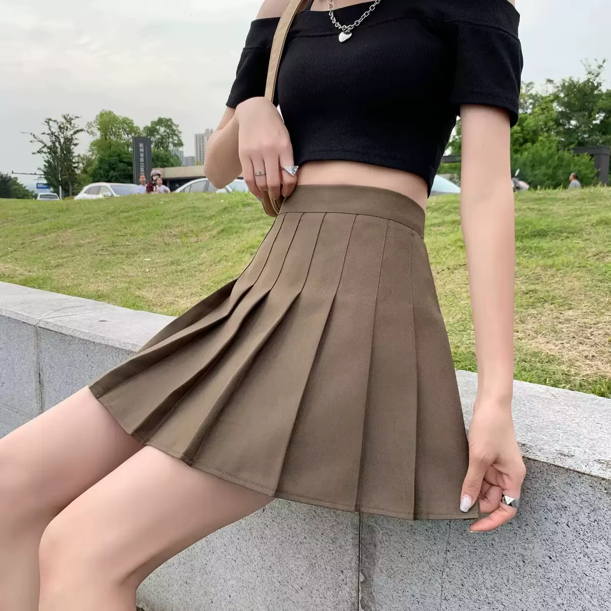 Jupe plissée 2025 pour femmes au printemps et en automne, hiver, petite jupe, jupe à carreaux, taill