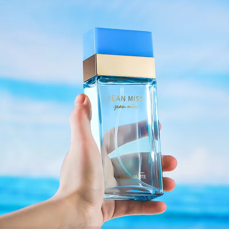 Parfum floral marin bleu clair pour femme avec parfum longue durée Allure bleu clair : un parfum lég