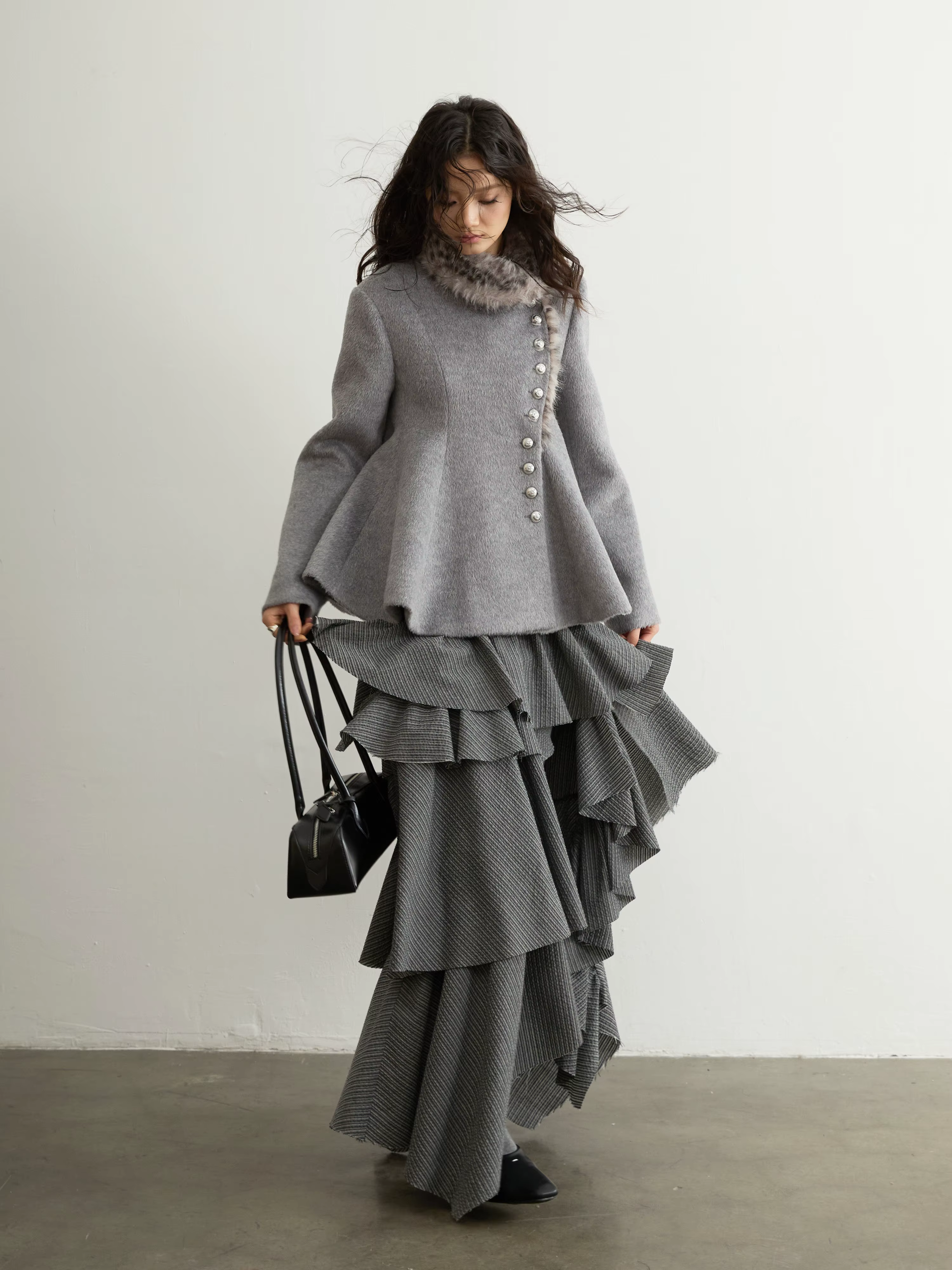 Jupe longue asymétrique à volants rayée grise Lautaro Printemps Automne pour femme – Élégante, chic,